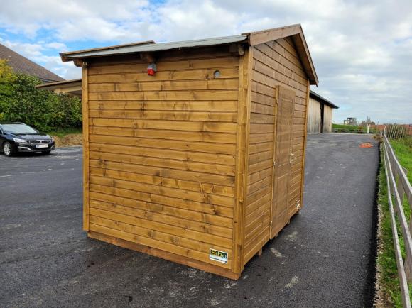 Salzburger Verkaufshütte hinten